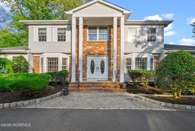 15 Eastwood Boulevard, Manalapan, NJ 07726