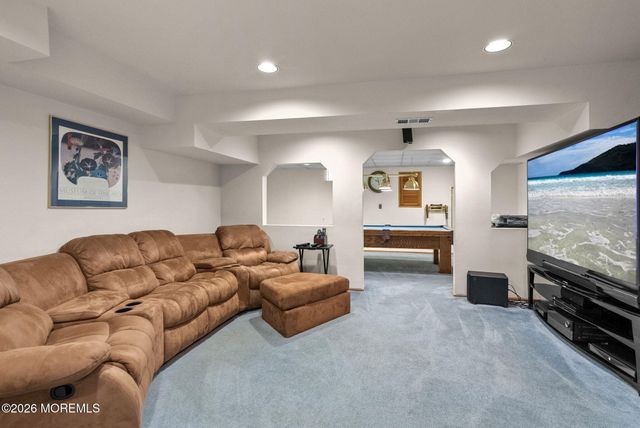 15 Eastwood Boulevard, Manalapan, NJ 07726