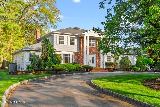 15 Eastwood Boulevard, Manalapan, NJ 07726