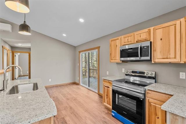 3499 Ridgewood Court, Winston-salem, NC 27107