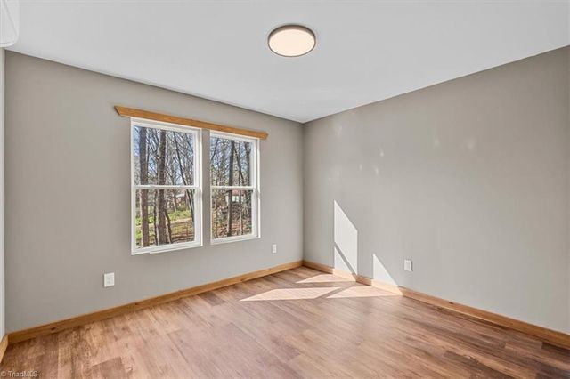 3499 Ridgewood Court, Winston-salem, NC 27107