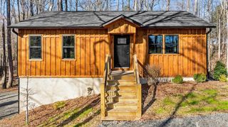 3499 Ridgewood Court, Winston-salem, NC 27107