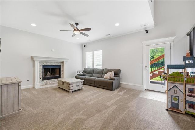 12104 E 68th Terrace, Kansas City, MO 64133