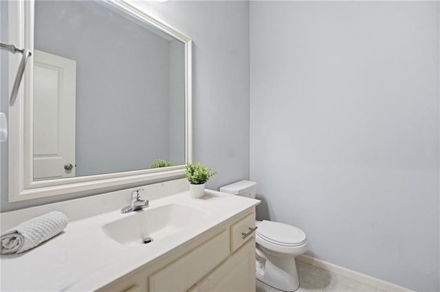 12104 E 68th Terrace, Kansas City, MO 64133