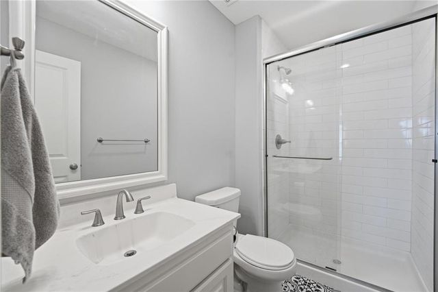 12104 E 68th Terrace, Kansas City, MO 64133