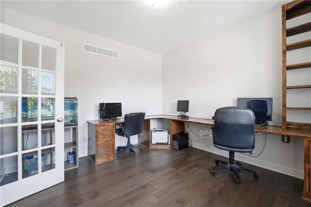 12104 E 68th Terrace, Kansas City, MO 64133