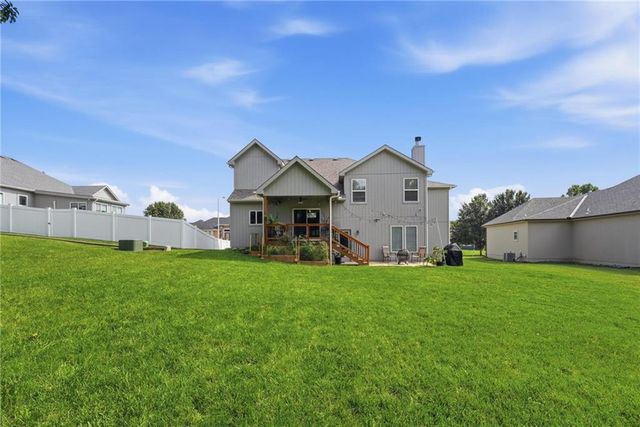 12104 E 68th Terrace, Kansas City, MO 64133