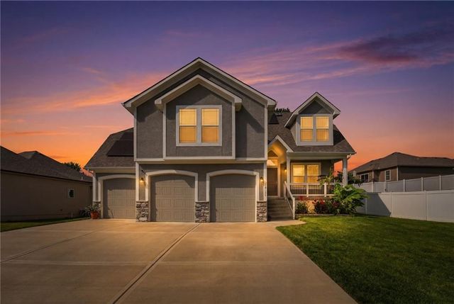 12104 E 68th Terrace, Kansas City, MO 64133