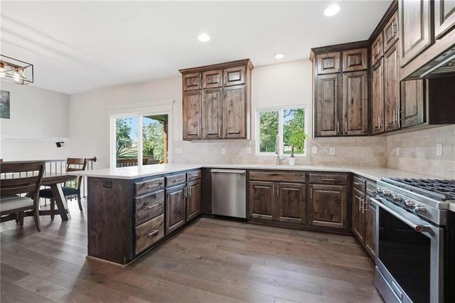 12104 E 68th Terrace, Kansas City, MO 64133