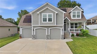 12104 E 68th Terrace, Kansas City, MO 64133