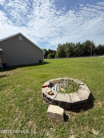 204 COMER Road, Palatka, FL 32177