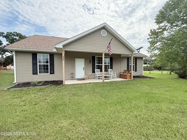 204 COMER Road, Palatka, FL 32177