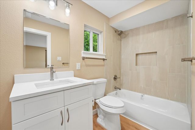 116 Opal Street, Waxahachie, TX 75165