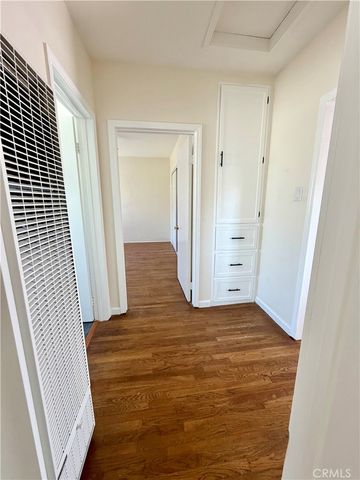 3011 Delta, Long Beach, CA 90810
