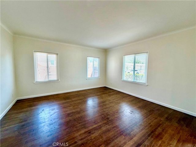 3011 Delta, Long Beach, CA 90810