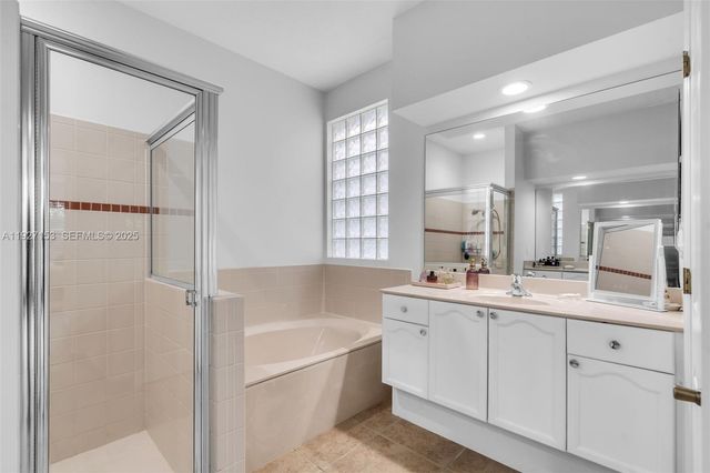 4272 N Magnolia Cir, Delray Beach, FL 33445