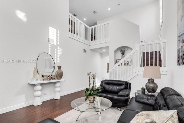 4272 N Magnolia Cir, Delray Beach, FL 33445