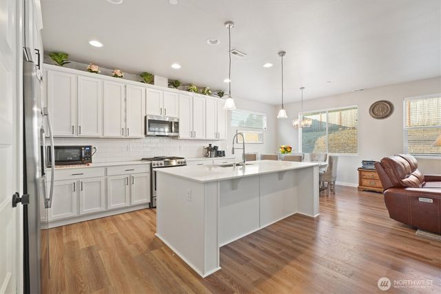 7713 92nd Place NE, Marysville, WA 98270