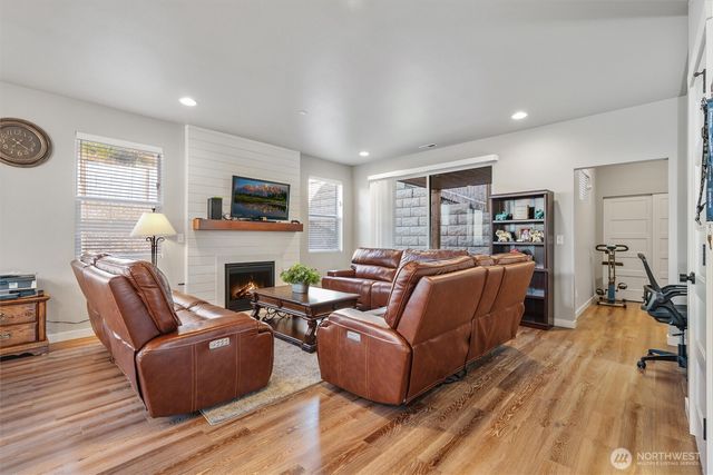 7713 92nd Place NE, Marysville, WA 98270