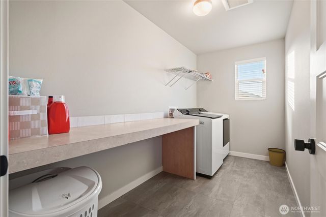 7713 92nd Place NE, Marysville, WA 98270