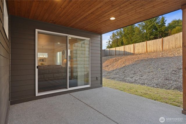 7713 92nd Place NE, Marysville, WA 98270