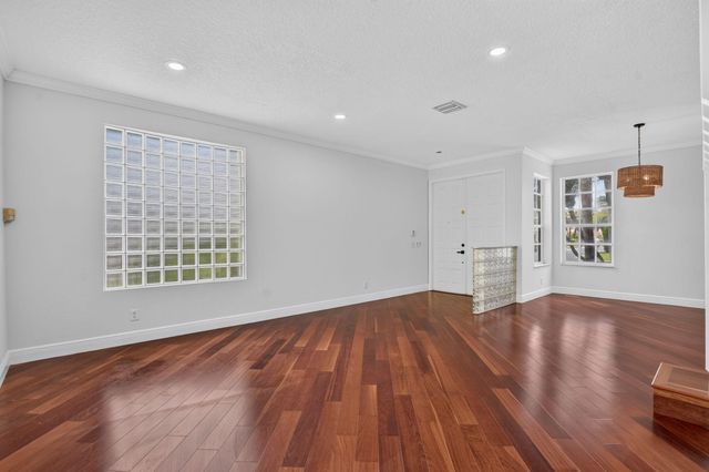 18044 Jazz Lane, Boca Raton, FL 33496
