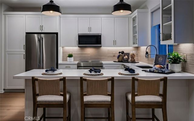 28884 VINECREST Court, Temecula, CA 92590