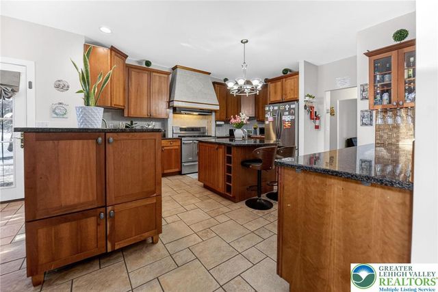 2588 Kings Mill Road, Hellertown Boro, PA 18055