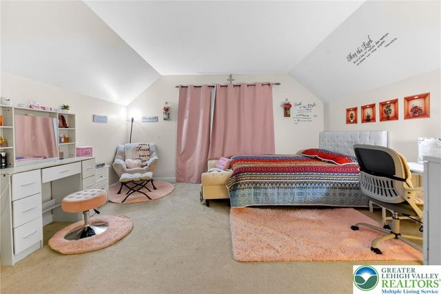 2588 Kings Mill Road, Hellertown Boro, PA 18055