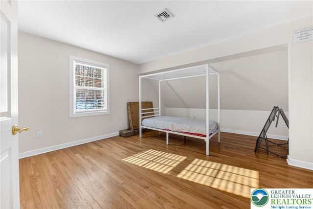 2588 Kings Mill Road, Hellertown Boro, PA 18055