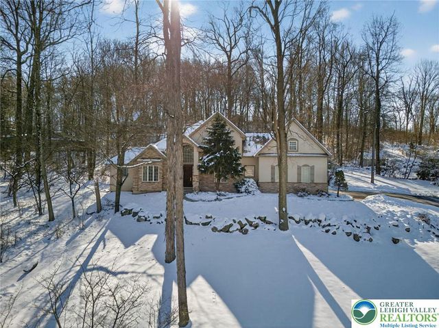 2588 Kings Mill Road, Hellertown Boro, PA 18055