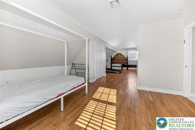 2588 Kings Mill Road, Hellertown Boro, PA 18055