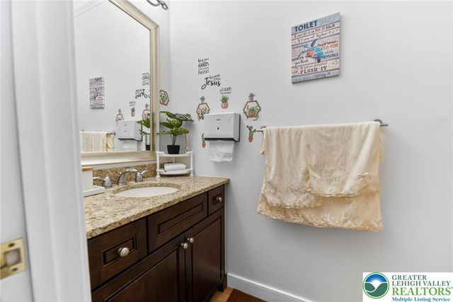 2588 Kings Mill Road, Hellertown Boro, PA 18055