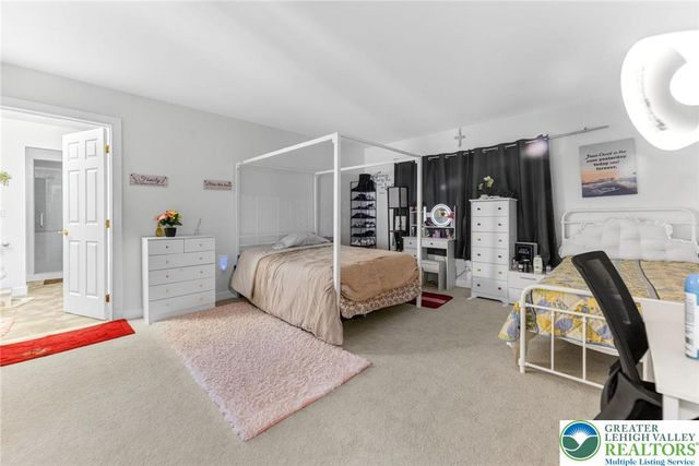 2588 Kings Mill Road, Hellertown Boro, PA 18055