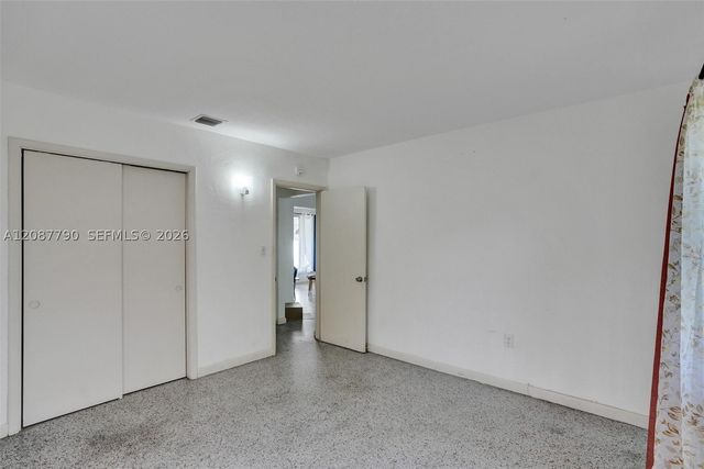 18500 NE 23rd Ct, Miami, FL 33180