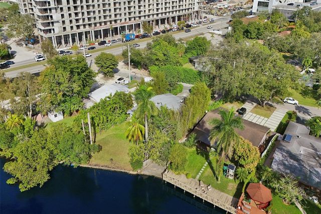 18500 NE 23rd Ct, Miami, FL 33180