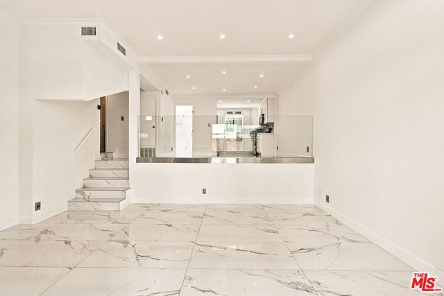 13632 Valerio Street 4, Los Angeles, CA 91405