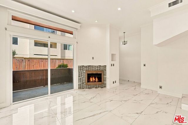13632 Valerio Street 4, Los Angeles, CA 91405