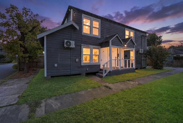 1401 Collier Street B, Houston, TX 77023