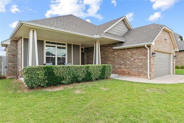 1728 W Zachary Way, Mustang, OK 73064