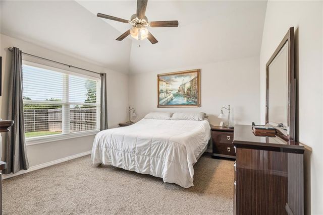1728 W Zachary Way, Mustang, OK 73064