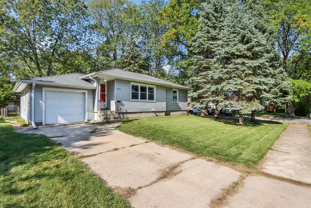 8306 Walnut Drive, Munster, IN 46321