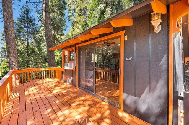 739 Lake Drive, Lake Arrowhead, CA 92385
