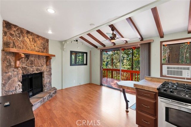 739 Lake Drive, Lake Arrowhead, CA 92385