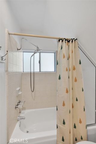 739 Lake Drive, Lake Arrowhead, CA 92385