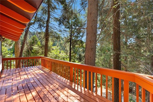 739 Lake Drive, Lake Arrowhead, CA 92385