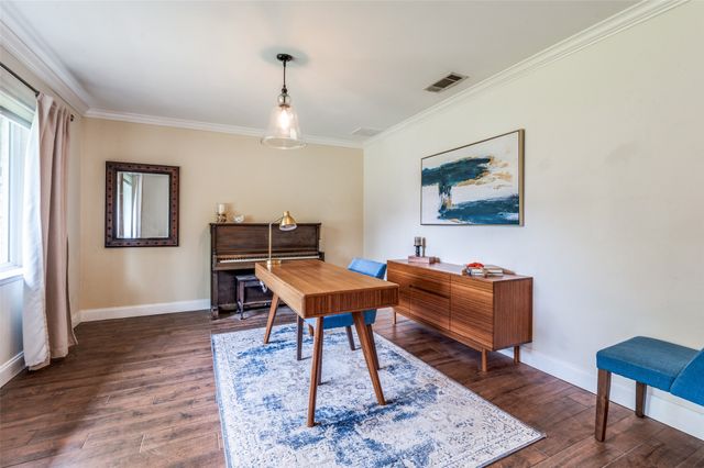 3208 Whitehall Drive, Dallas, TX 75229