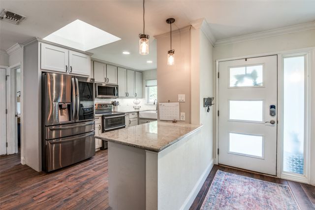 3208 Whitehall Drive, Dallas, TX 75229