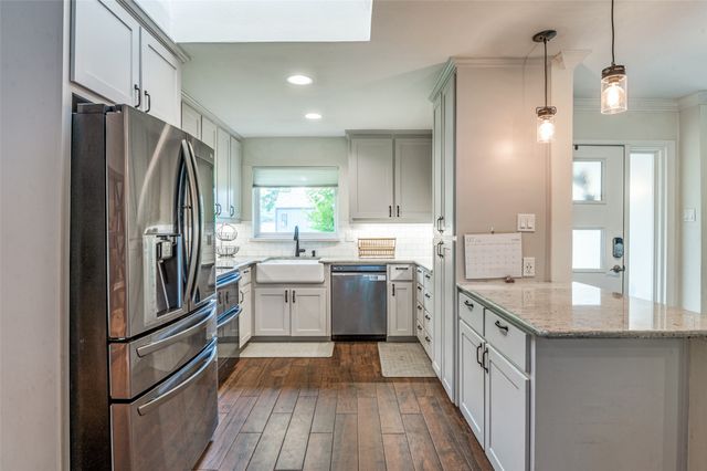 3208 Whitehall Drive, Dallas, TX 75229