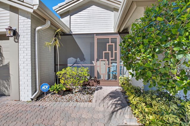 8491 Leeway Lane, Boynton Beach, FL 33436